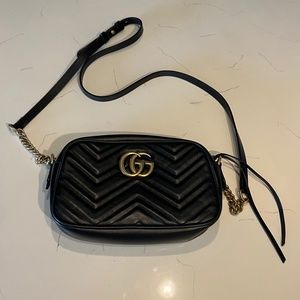 GUCCI GG Marmont small matelassé shoulder bag